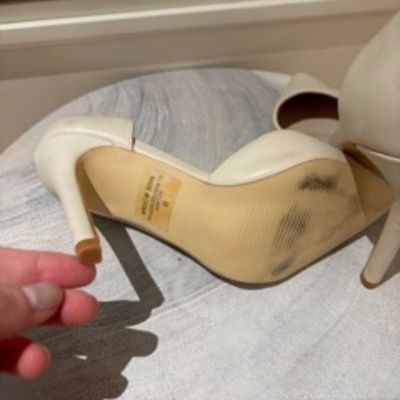 NWOT Size 6 Catherine Malandrino Cream heels - Picture 4 of 6